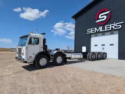 LIKE NEW!!! 2007 Peterbilt 320 Cab Over Tandem Steer Tri Drive COE Tridem KMS 30,638 Original Laptop...