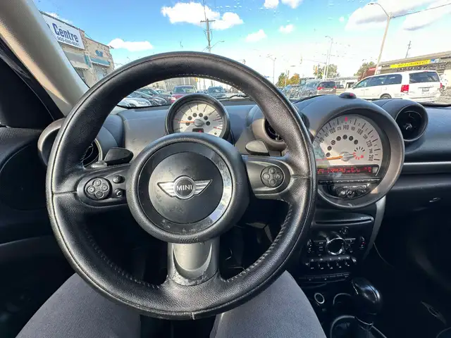 2012 MINI Cooper Countryman Countryman in Cars & Trucks in St. Catharines - Image 18