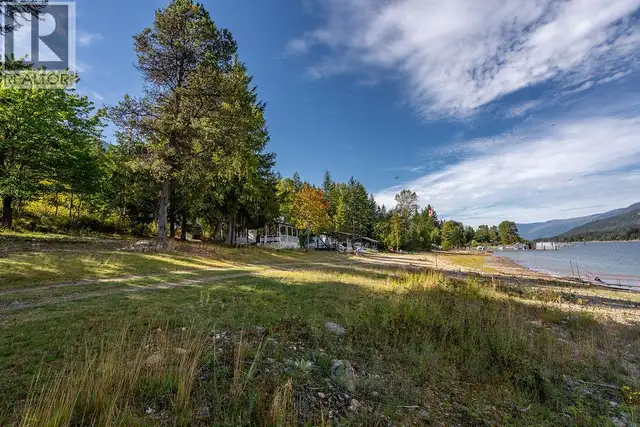 8275 East Procter Road Procter, British Columbia in Land for Sale in Nelson - Image 10