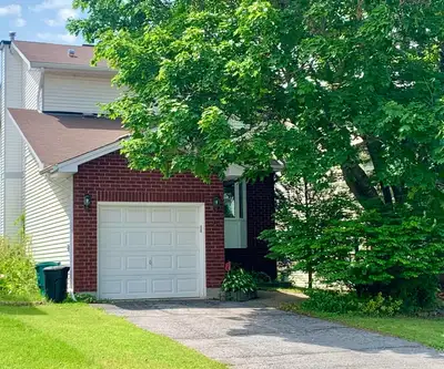 House for Rent Nepean 10 Florizel Avenue