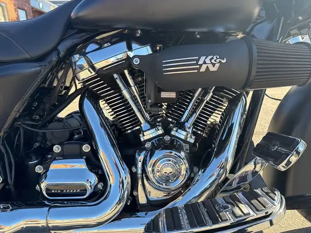 2017 Harley-Davidson Street Glide ~ STREET GLIDE ~ 107CI ~ DETAT in Sport Touring in City of Toronto - Image 26