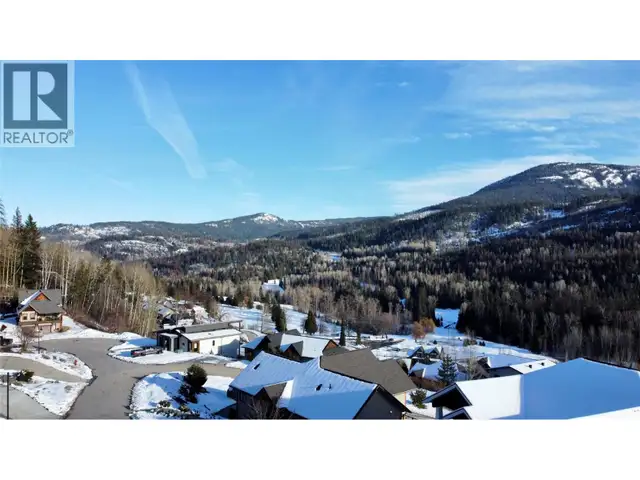 1018 SILVERTIP Road Rossland, British Columbia in Land for Sale in Penticton - Image 3