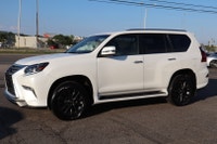 ACCIDENT FREE The 2020 Lexus GX 460 combines cutting-edge technology with premium comfort and refine... (image 2)