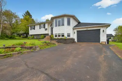 MLS®NB119342-Immaculate, Modern & Income-Generating! Welcome to 913 Melanson Rd in Dieppe’s sought-a...