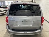 Le Dodge Grand Caravan 2017 SE DVD MAGS CUIR STOW N GO A/C CRUISE usagé offert chez AutoStudio 72 à... (image 2)