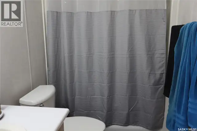 20 H AVENUE Willow Bunch, Saskatchewan in Houses for Sale in Moose Jaw - Image 21