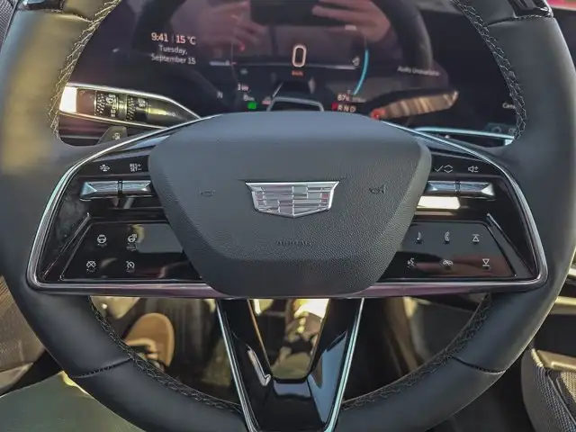 2027 Cadillac OPTIQ Sport in Cars & Trucks in Winnipeg - Image 22