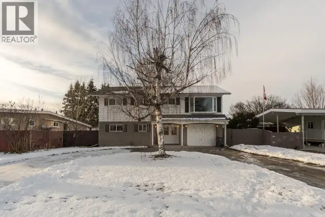 2425 EWERT CRESCENT Prince George, British Columbia in Houses for Sale in Prince George - Image 2