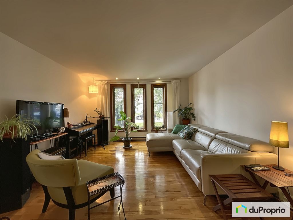 $899,000 - Duplex for sale in Varennes — photo 2