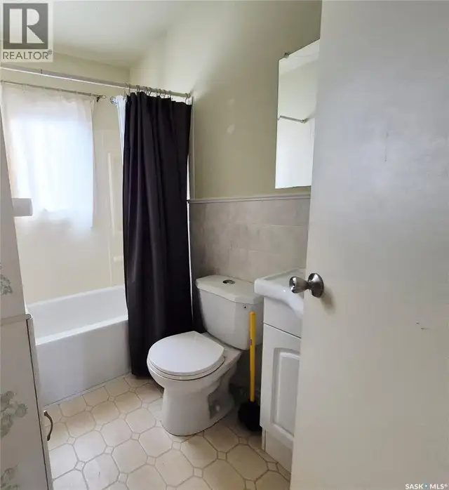 111 Alfred STREET Kyle, Saskatchewan in Houses for Sale in Swift Current - Image 10