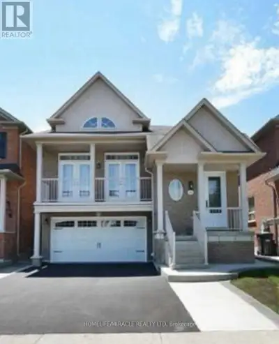 32 OKANAGAN DRIVE Brampton (Sandringham-Wellington), Ontario