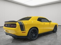 NAVIGATION, HEATED STEERING WHEEL, LEATHER-FACED/ALCANTARA FRONT VENTED SEATS, BLIND-SPOT/REAR CROSS... (image 5)