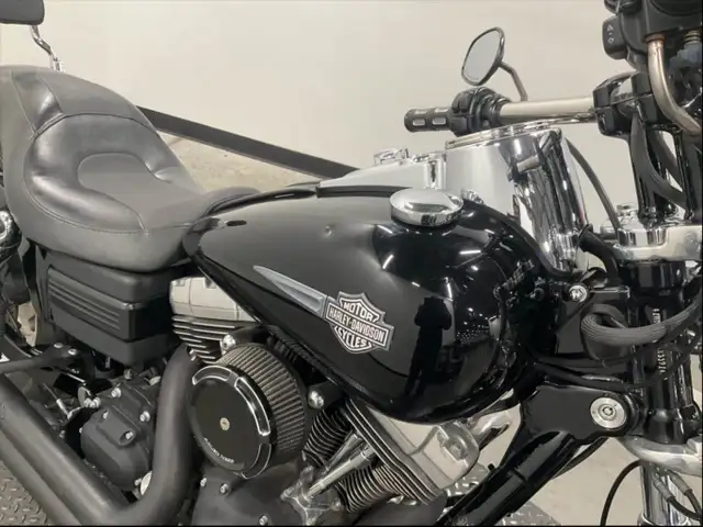 2011 Harley-Davidson FXDF Dyna Fat Bob in Street, Cruisers & Choppers in City of Toronto - Image 5