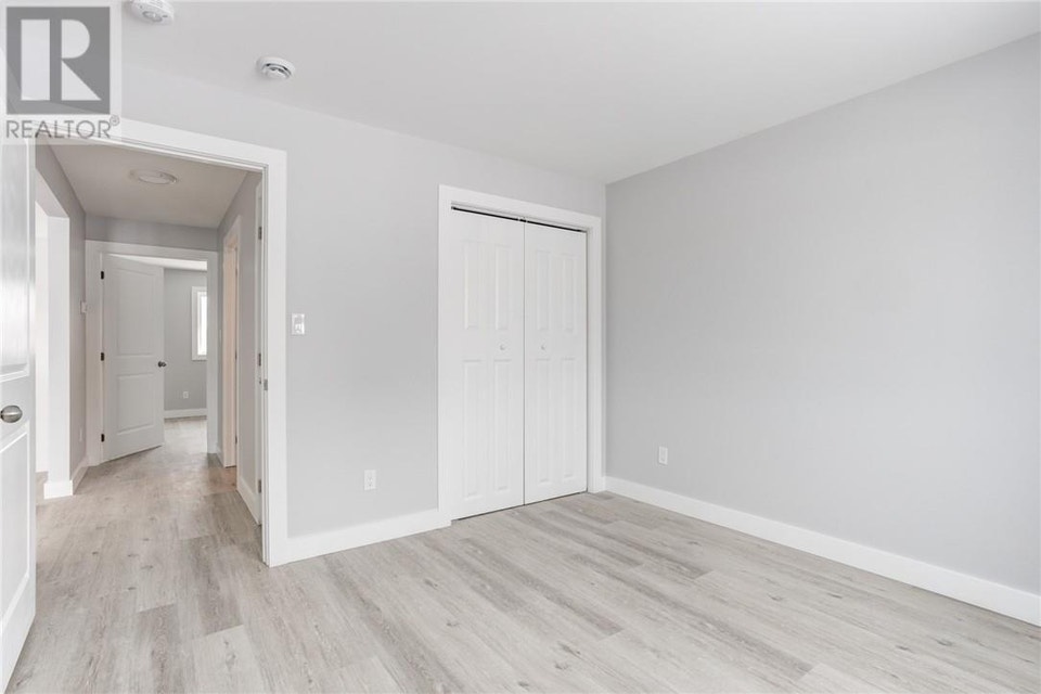 2165 Falconbridge Garson, Ontario 5