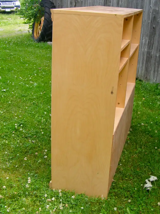 Maple- BOOKCASE in Bookcases & Shelving Units in Ottawa - Image 5