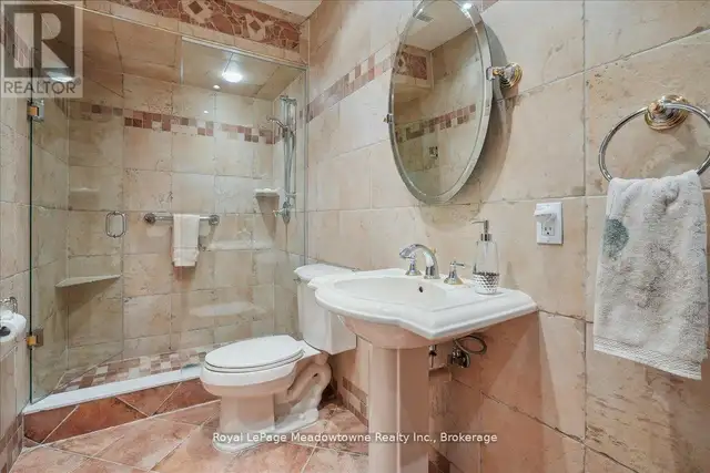 5590 STEELES AVENUE W Milton, Ontario in Houses for Sale in Oakville / Halton Region - Image 39
