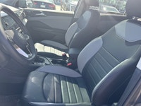 Welcome to Country Hills Volkswagen 2023 Volkswagen Taos Highline 4Motion Our team of knowledgeable... (image 9)