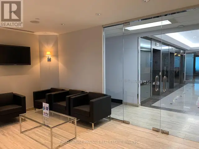 600-31 - 3300 HIGHWAY 7 DRIVE W Vaughan (Vaughan Corporate Centr in Commercial & Office Space for Rent in Markham / York Region - Image 3