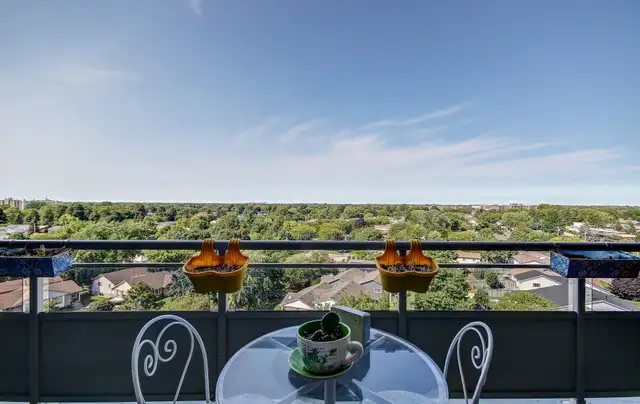 Spacious 1 Bedroom Apartment- available!