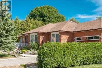 This property is located in Oak Ridges, in the City of Richmond Hill, just a 5-minute walk to all am...