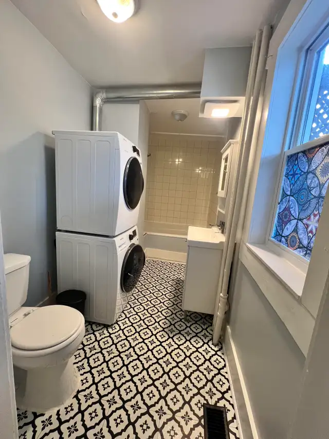 GORGEOUS 3 BR 1 BATH HALIFAX MAIN LEVEL FLAT AVAILABLE NOW! in Long Term Rentals in City of Halifax - Image 12