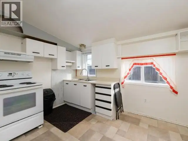 8-7 PROSPECTOR ROAD Whitehorse, Yukon in Houses for Sale in Whitehorse - Image 9