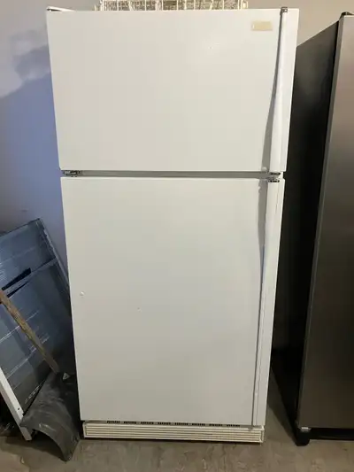 save $100 U-Haul selection of fridges stoves washers dryers 1 year warranty Mike's appliance is 616...