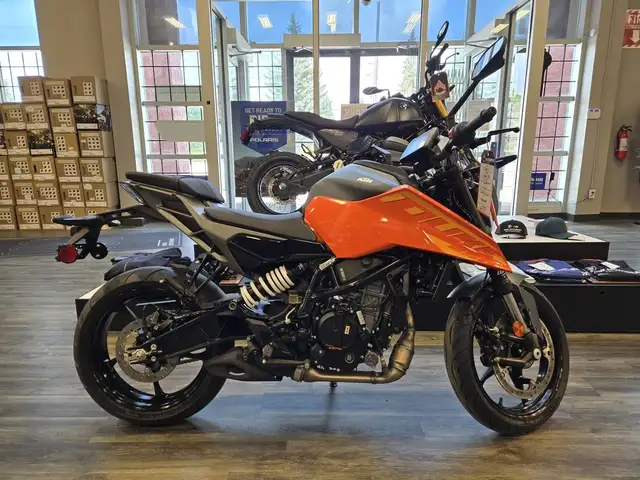 2024 KTM 250 Duke in Street, Cruisers & Choppers in Oakville / Halton Region - Image 3