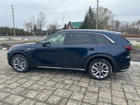 Experience the pinnacle of sophisticated SUV performance and fuel efficiency with this nearly new 20... (image 3)