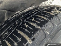 The 2023 Land Rover Defender 110 X-Dynamic SE AWD, draped in an elegant Gray, offers an impressive a... (image 6)