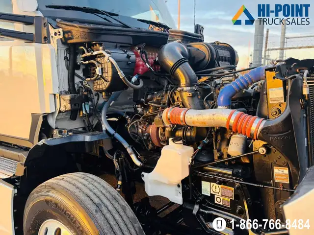 2023 KENWORTH T680 in Heavy Trucks in Mississauga / Peel Region - Image 24