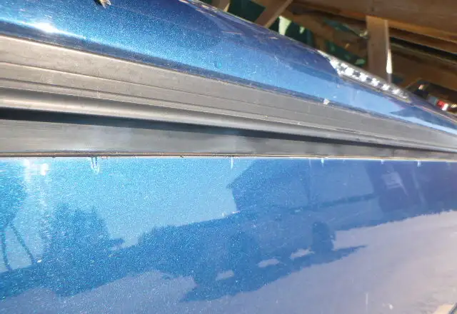 2014 - 2018 GMC Sierra or Chevrolet Silverado 6'6 G1K Blue Cap in Other Parts & Accessories in Kitchener / Waterloo - Image 4