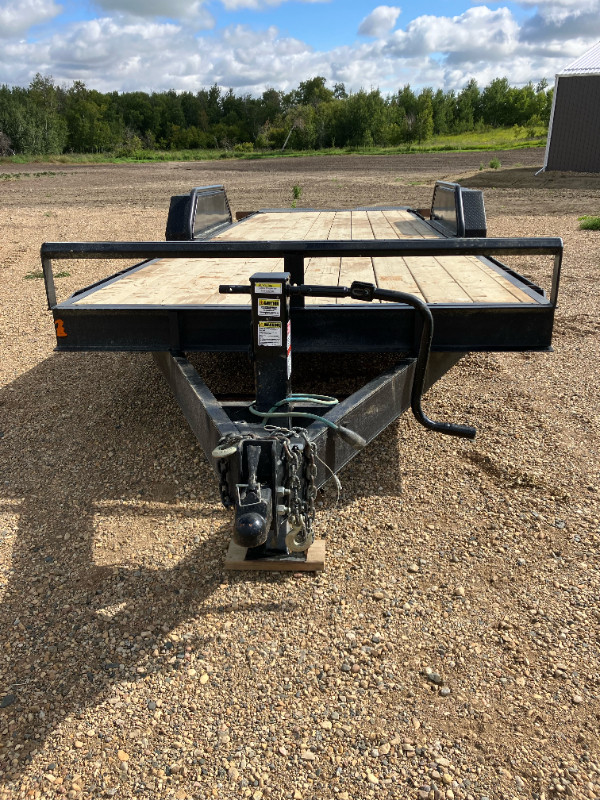 Used 2020 Double A 22' Gravity tilt trailer 14,000 GVW, Like new in Farming Equipment in Nipawin - Image 4