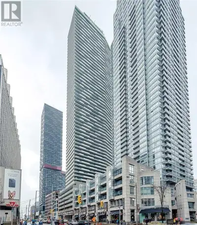 5511 - 2221 YONGE STREET Toronto (Mount Pleasant West), Ontario