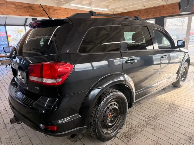 2012 Dodge Journey FWD 4dr SXT in Cars & Trucks in Longueuil / South Shore - Image 6