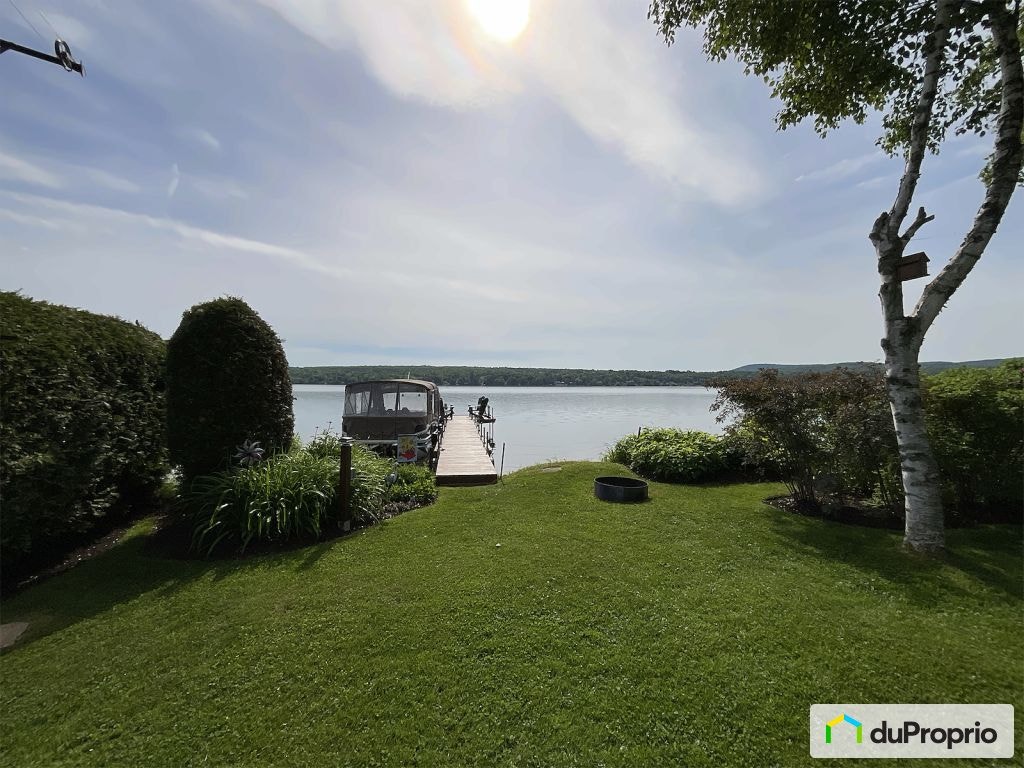 $889,000 - Cottage for sale in Magog — photo 2