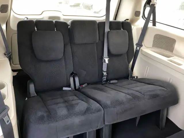 2015 Dodge Grand Caravan Canada Value Package | AS IS | FWD in Cars & Trucks in Mississauga / Peel Region - Image 25