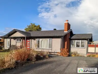 Magnifique bungalow très lumineux, entièrement rénové avec vue sur le fleuve et ses merveilleux couc...