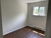 Oak Apartments, located at 454 Oak Street in Collingwood, is a safe, quiet, low-rise rental apartmen... (image 6)