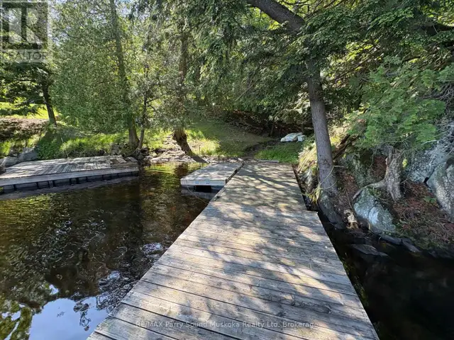 85 SUNNYSHORE PARK DRIVE McKellar, Ontario in Land for Sale in Barrie - Image 7