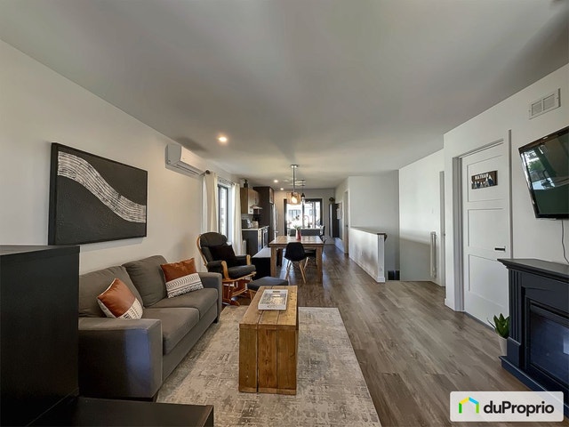 $399,900 - Semi-detached for sale in Sherbrooke (Brompton) — photo 3