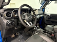 2025 Jeep Wrangler Sahara SAHARA 4X4 | DEALER DEMO | HEATED LEATHER SEATS | Hydro Blue Pearl Coat Pe... (image 8)
