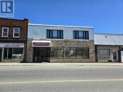 Attention income investors! Don't miss out on this 9600 SQ. FT Commercial building with a 3000 SQ. F...