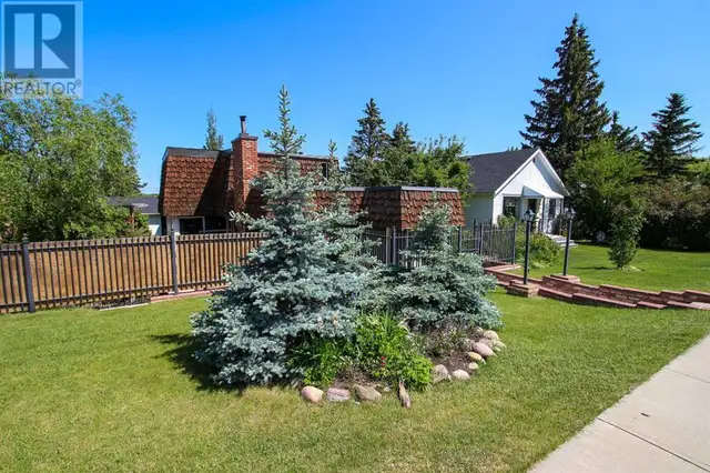 5112 47 Avenue Sylvan Lake, Alberta62854411781251121