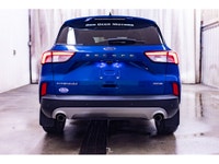 **ONE OWNER - ACCIDENT FREE** 59,060 KM This 2022 Ford Escape AWD Titanium is powered by a 2.0L EcoB... (image 7)