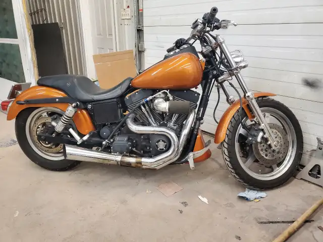 2002 Harley Davidson Dyna Super Glide in Street, Cruisers & Choppers in Regina - Image 2