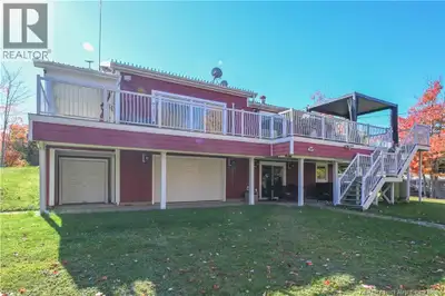 EXCEPTIONAL WATERFRONT PROPERTY! TURNKEY and SOLD FULLY FURNISHED AND EQUIPPED, this magnificent 201...