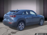 2022 Mazda MX-30 EV Le Mazda MX-30 EV 2022 GS est le premier véhicule entièrement électrique produit... (image 4)
