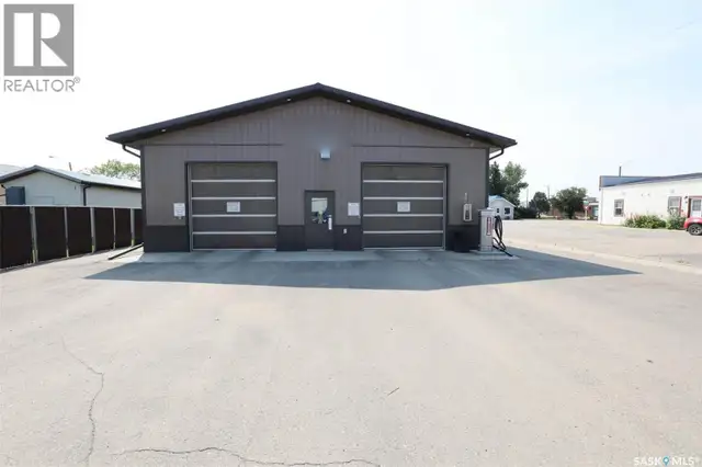 200 Main STREET Avonlea, Saskatchewan in Commercial & Office Space for Sale in Moose Jaw - Image 3