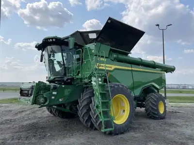 John Deere 13.6L 550HP, Prodrive XL Transmission, Duals Firestone VF710/70R42CFO MAXI TRACTION & Sin...